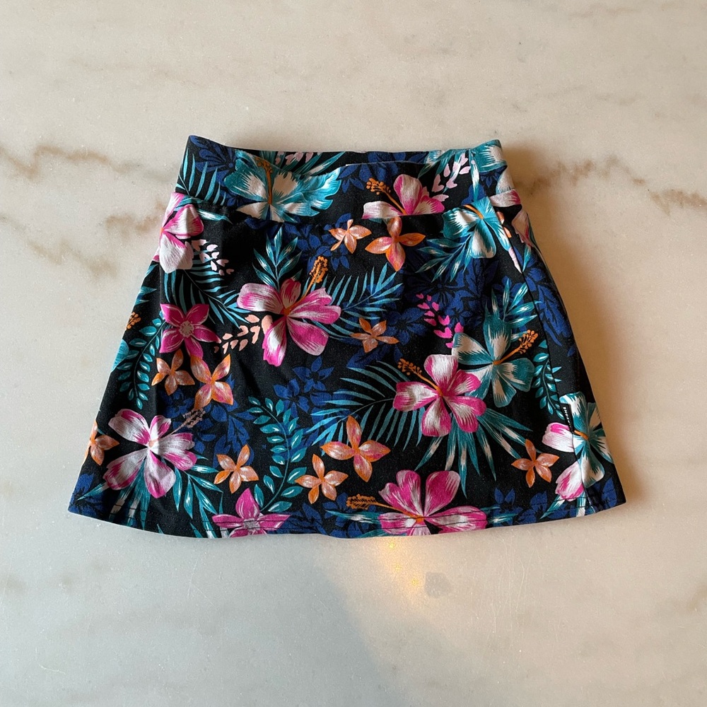 🍒 2/$15 Floral A-Line Skort - Black with Pink & Teal Flowers